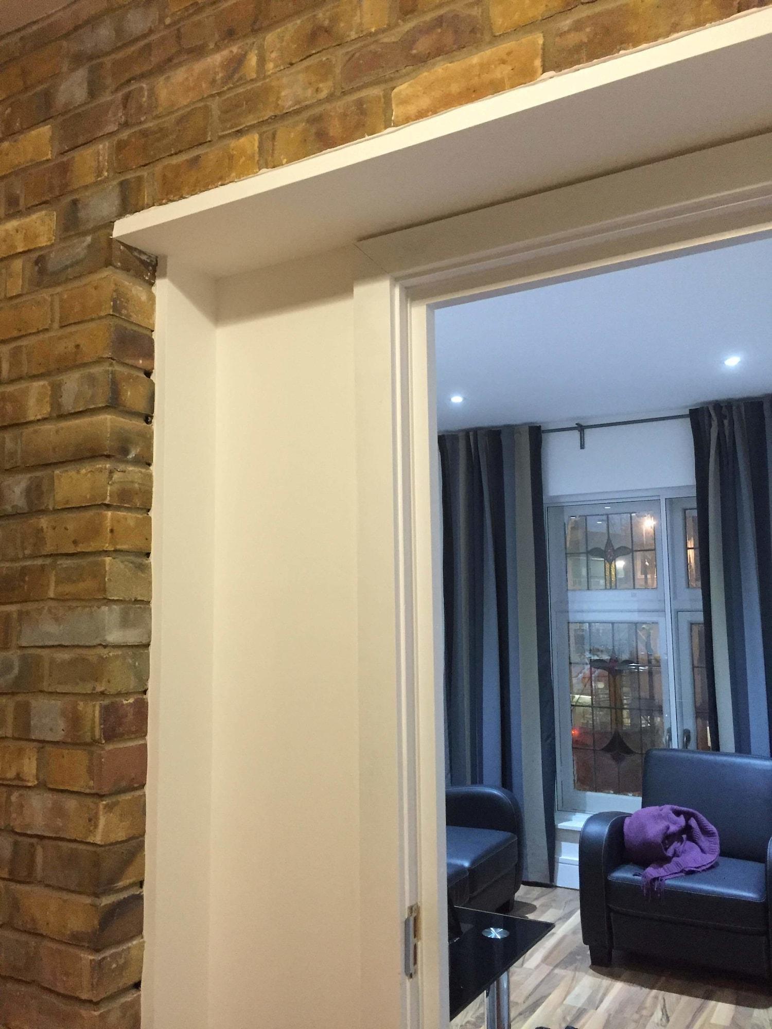Whitechapel Guest house 2*