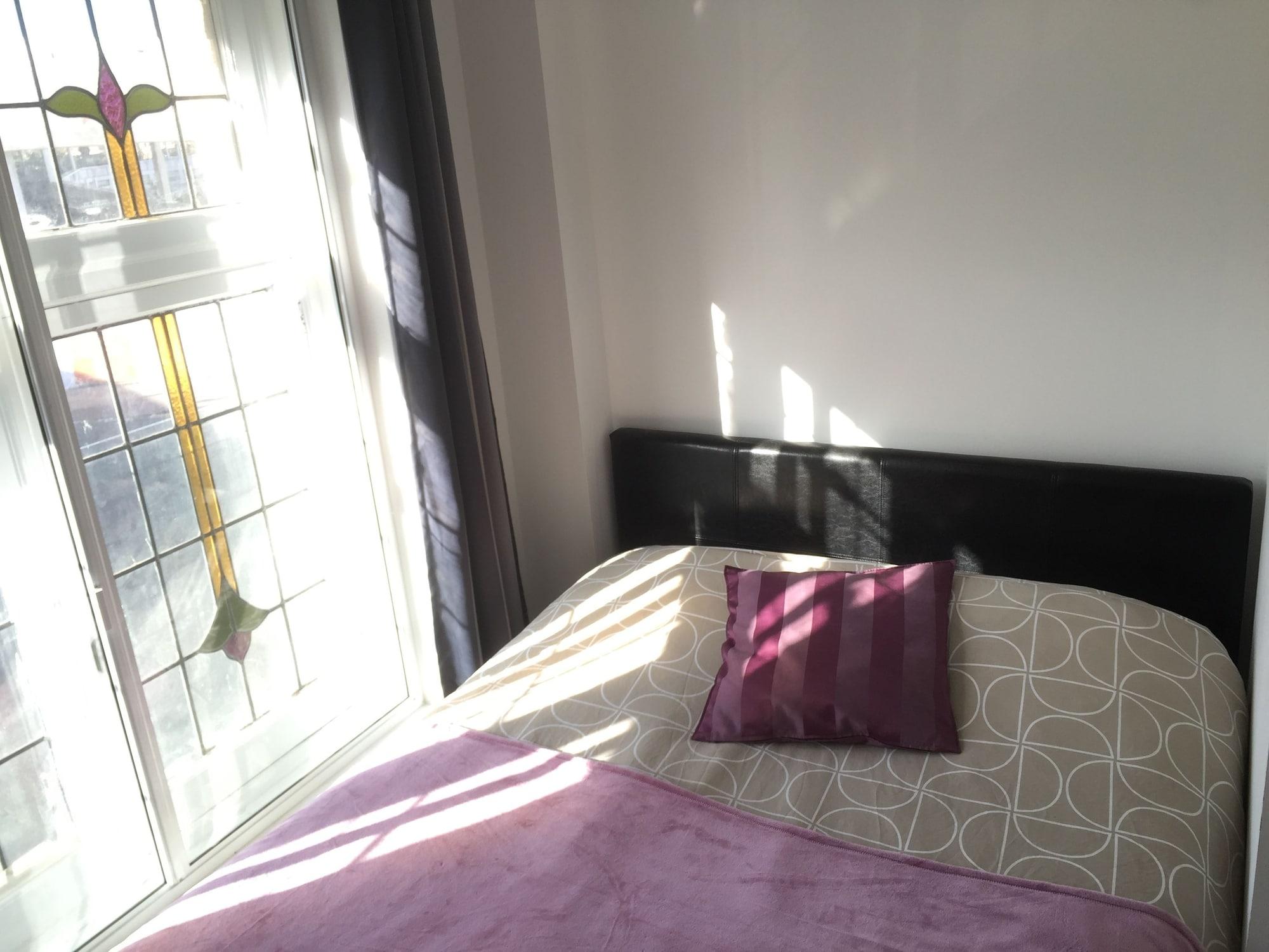Whitechapel Guest house 2*
