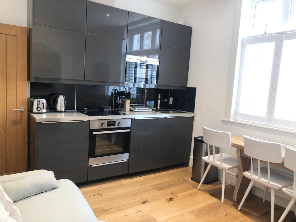 Stylish Apartments In Victoria & Westminster *