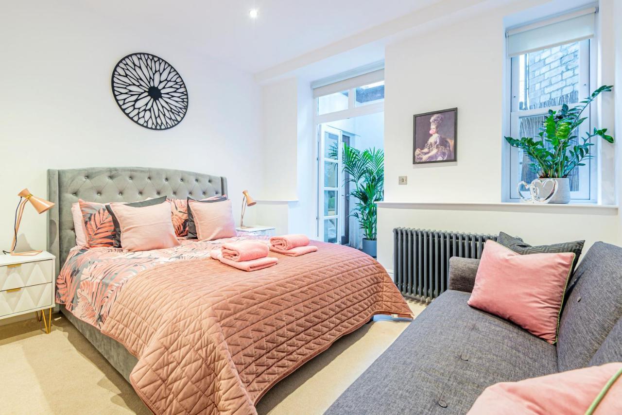 Arcore Premium Rental Shaftesbury Avenue Apartment London