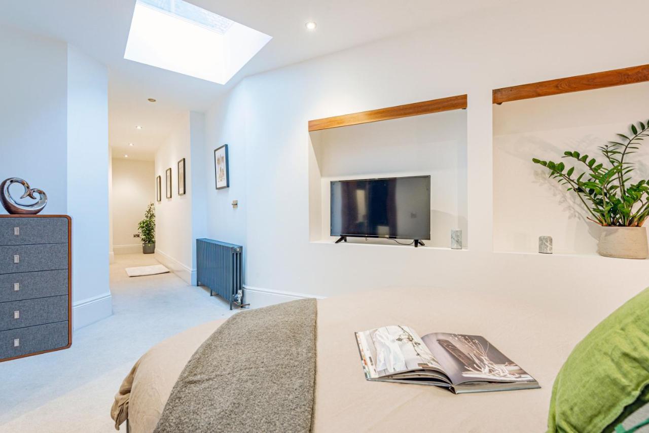 Arcore Premium Rental Shaftesbury Avenue Apartment *