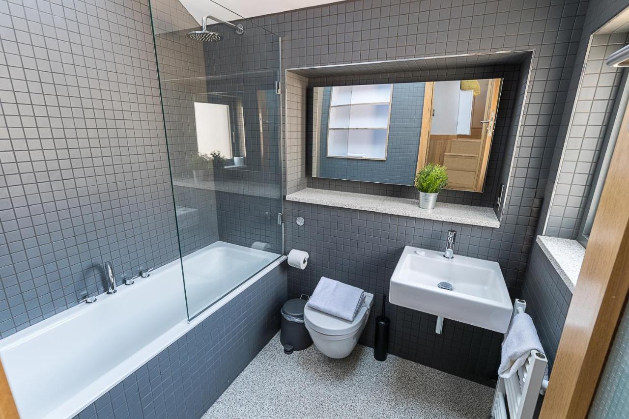 Stylish By Russel Square Apartment London
