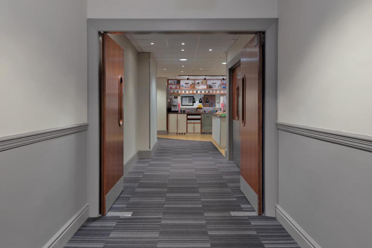 Kensington Forum, An Ihg