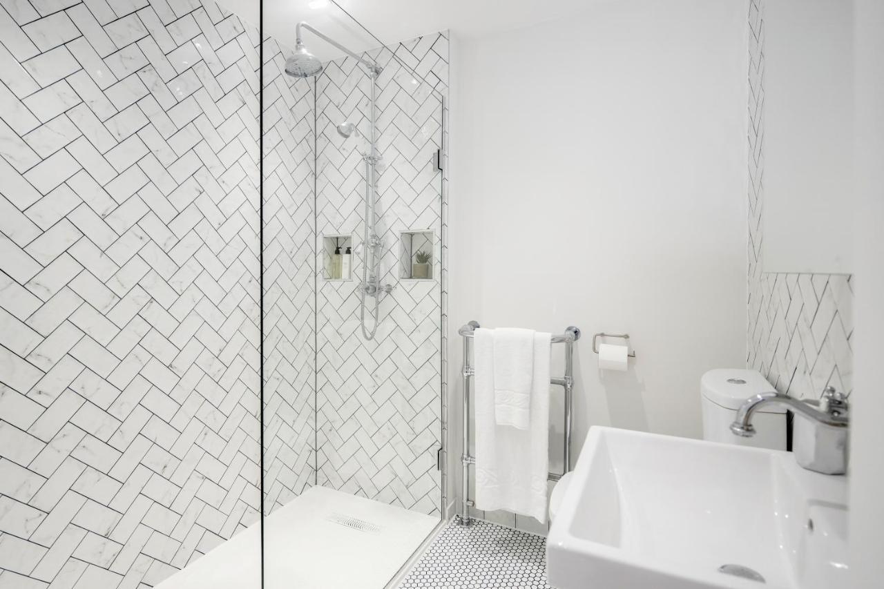 Kula - Fitzrovia Newman St Apartment London