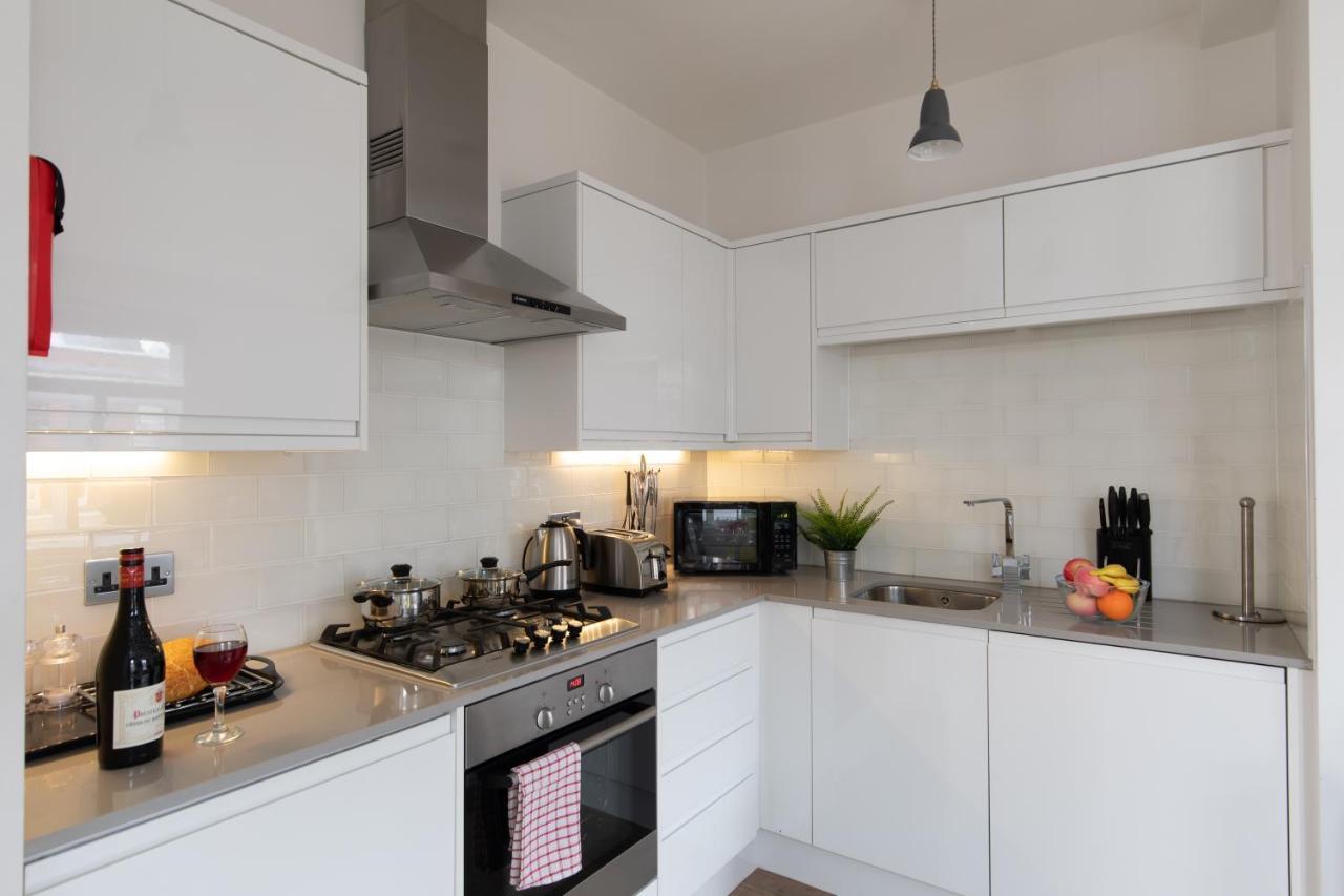 Apartment Homely - West End London