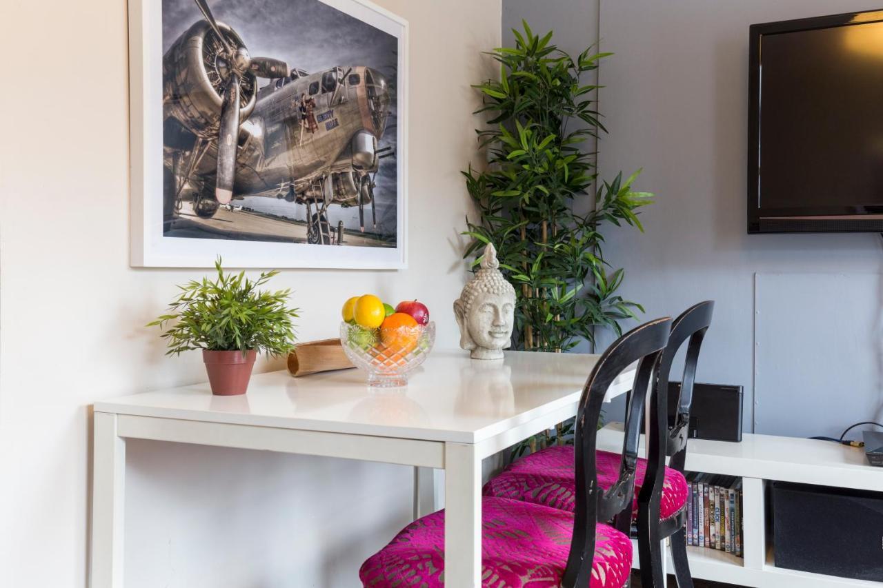 Modernised 1 And 2 Bedrooms Option Terrace And Balcony High Street Apartment London