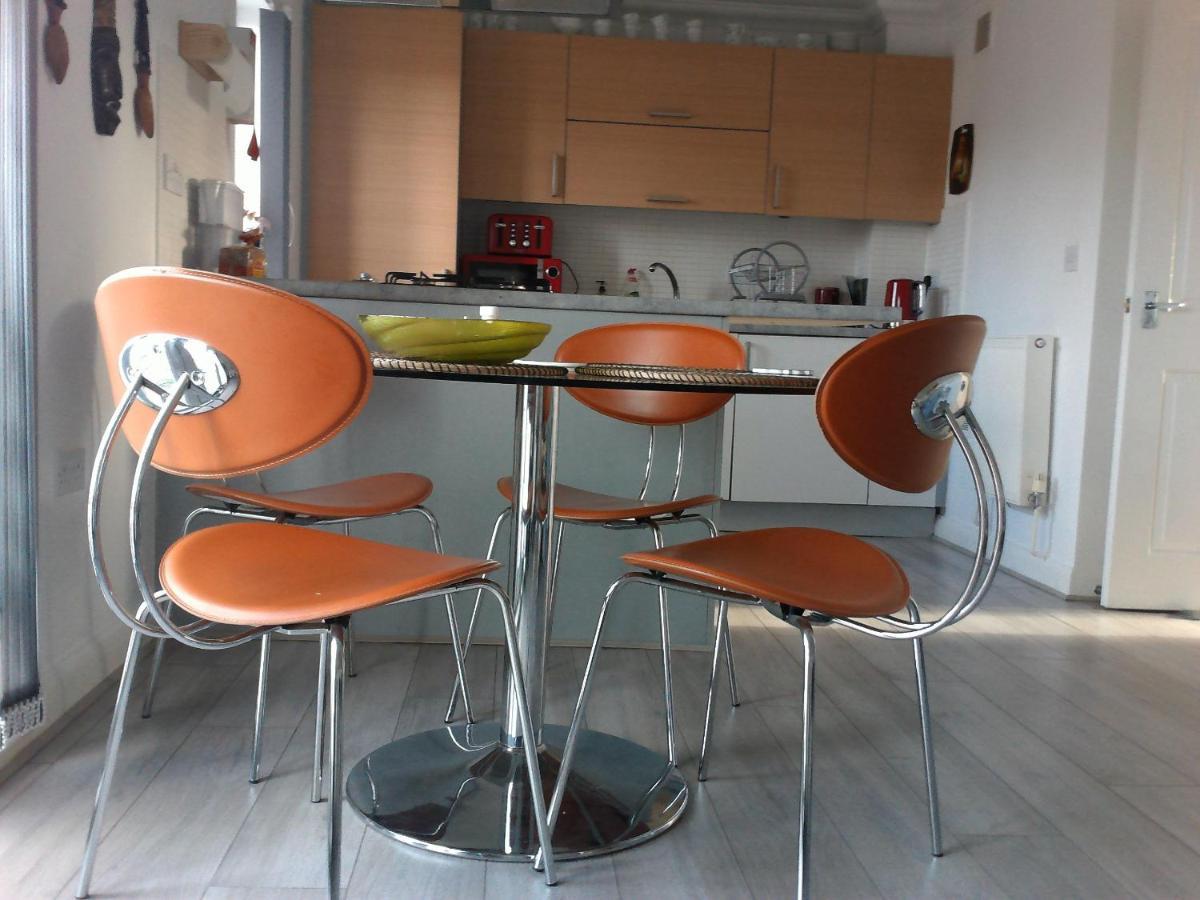 Two Bedroom Luxury Apartment London