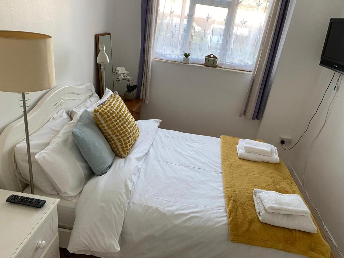 Vauxhall Apartment