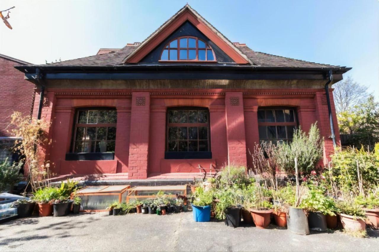 Wash House Historic Film Location House, East London Holiday home *