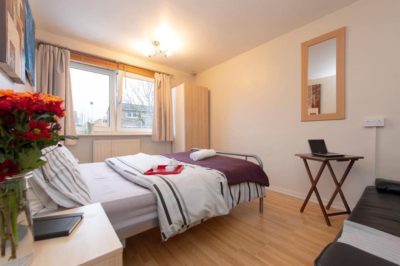 Homestay Oasis 77 London