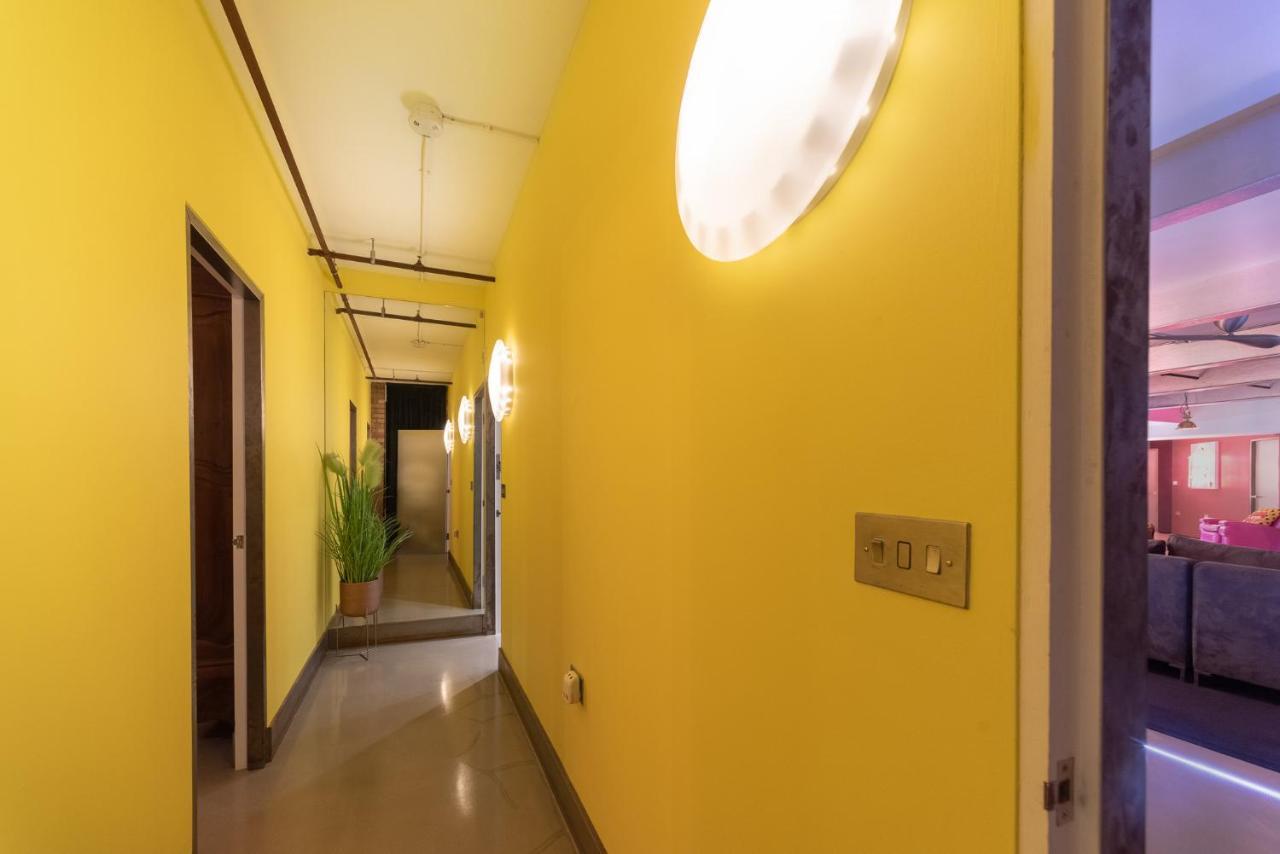Amazingly Luxurious Loft Apartment, Soho - 3 Bedrooms, 2 Bath & Office Apartment *