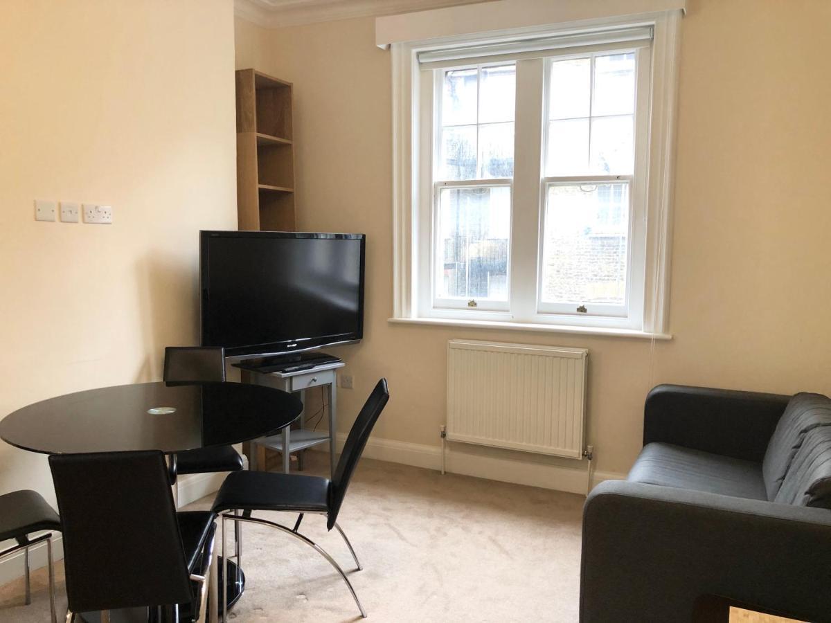 Stylish Maisonette And In Victoria Apartment *