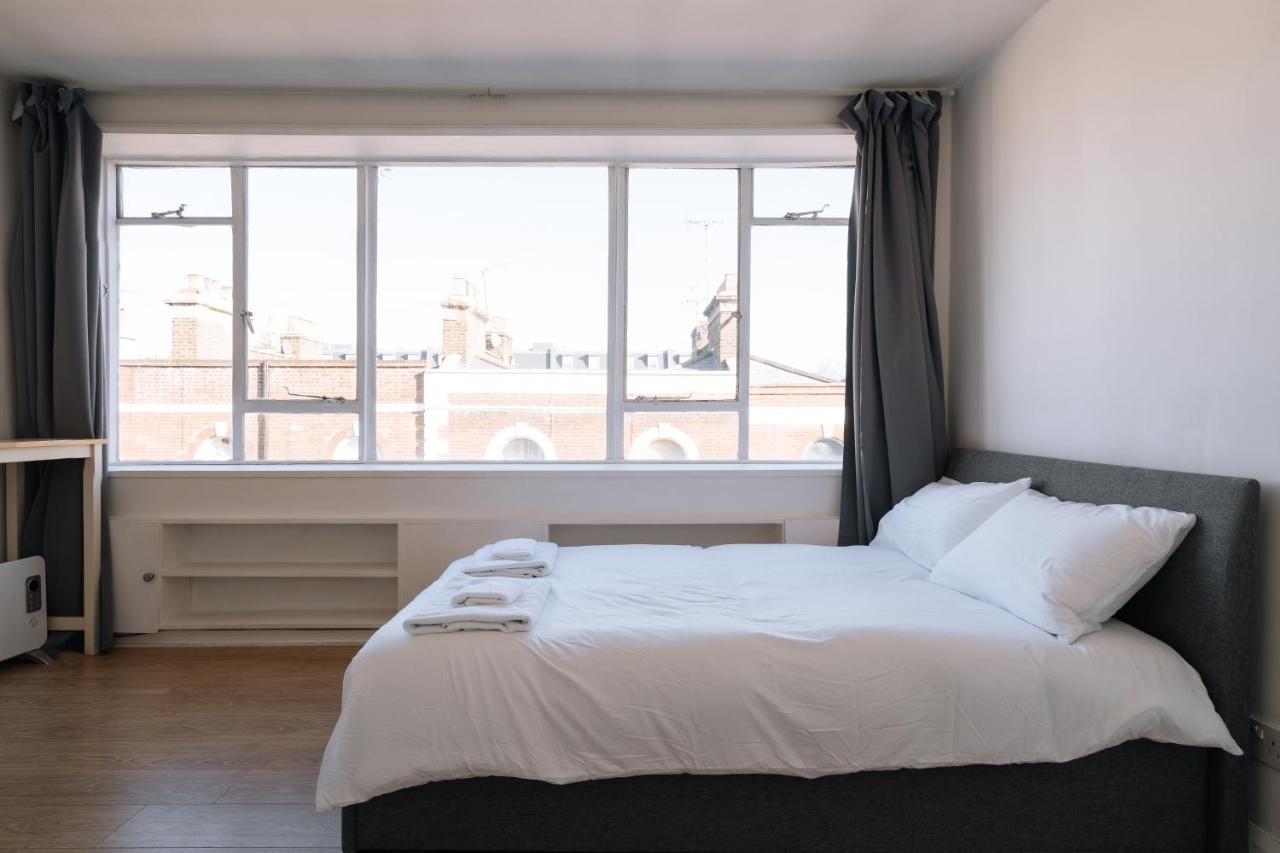 Apartment Modern Flat. London. Zone 1.