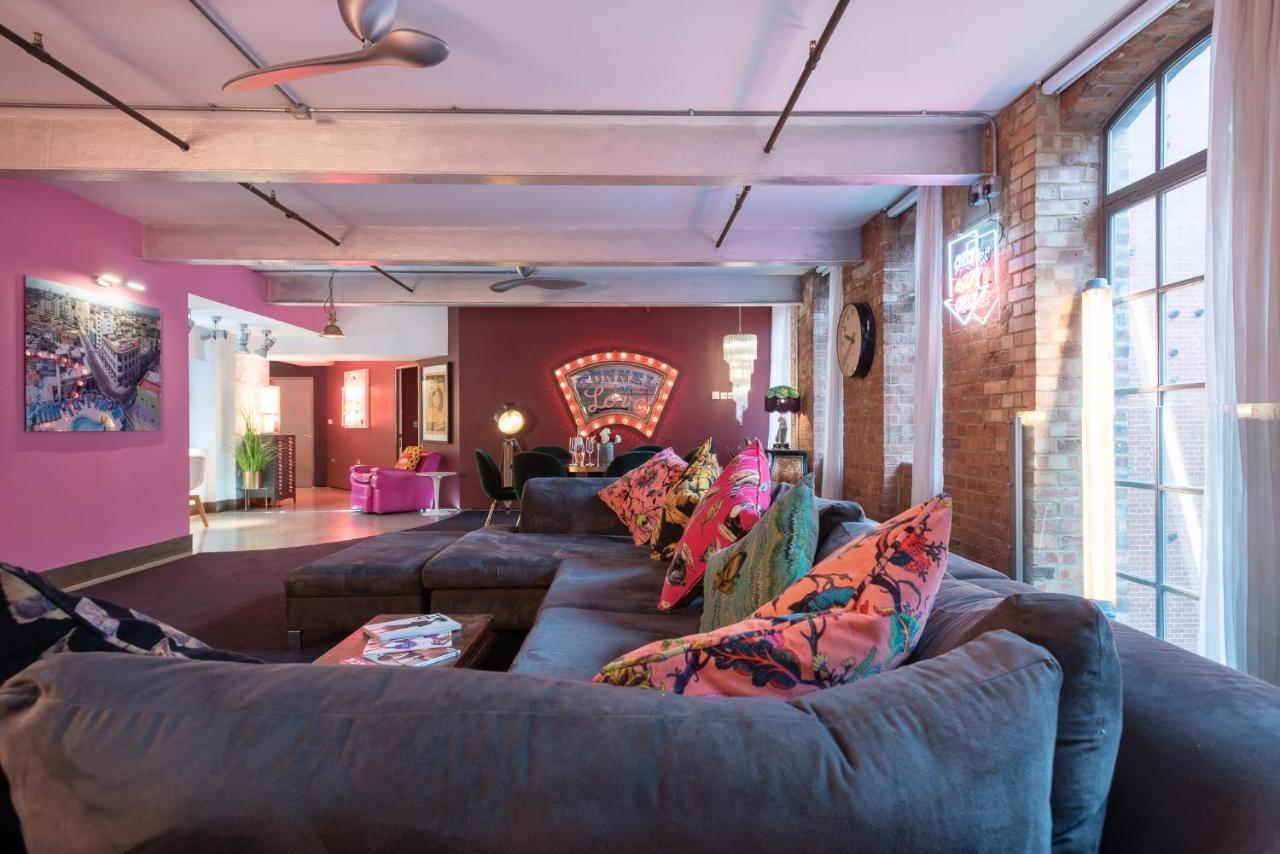 Apartment Amazingly Luxurious Loft Apartment, Soho - 3 Bedrooms, 2 Bath & Office London