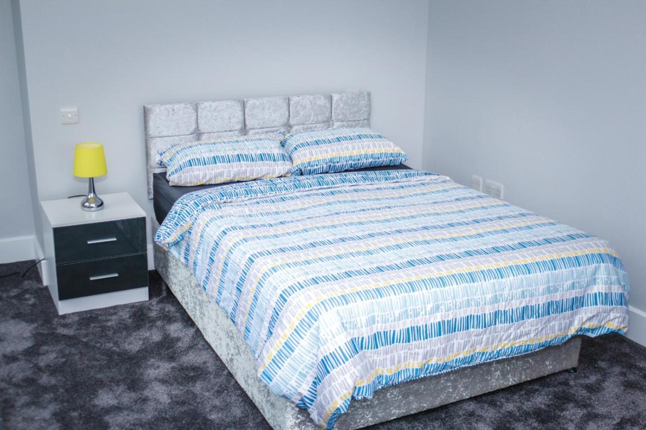 Camden Large 2 Bedroom Flat *
