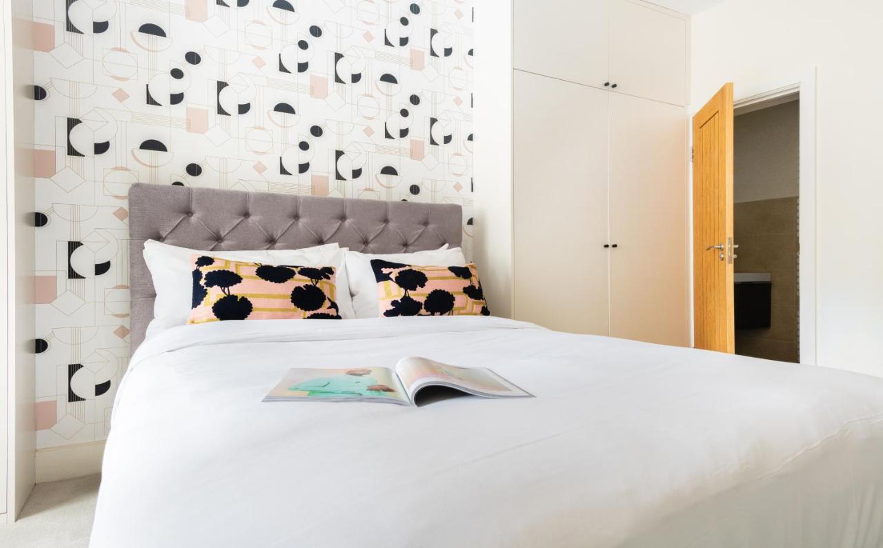 The Chelsea Arms - Bright 3bdr With Garden & Private Parking Apartamento