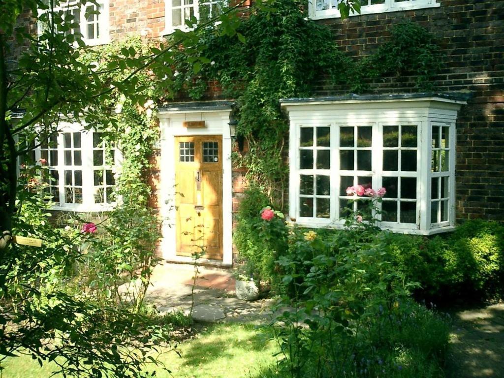 Frühstückspension Iolanthe 4*