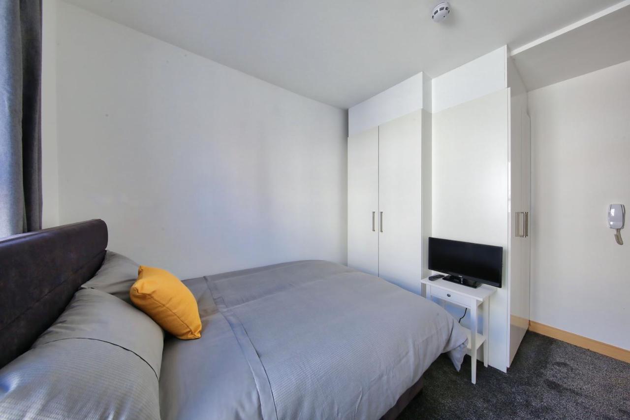 Clapham Junction Aparthotel