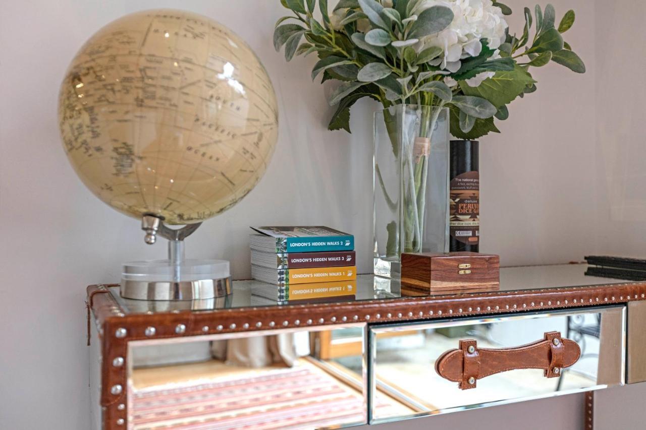 Fulham Road Apartment *
