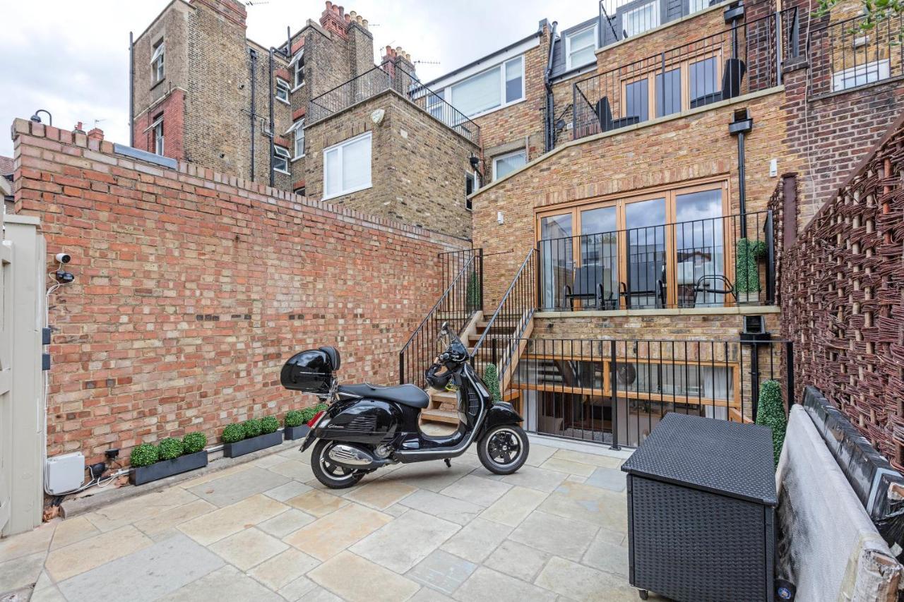 Apartment Fulham Road London