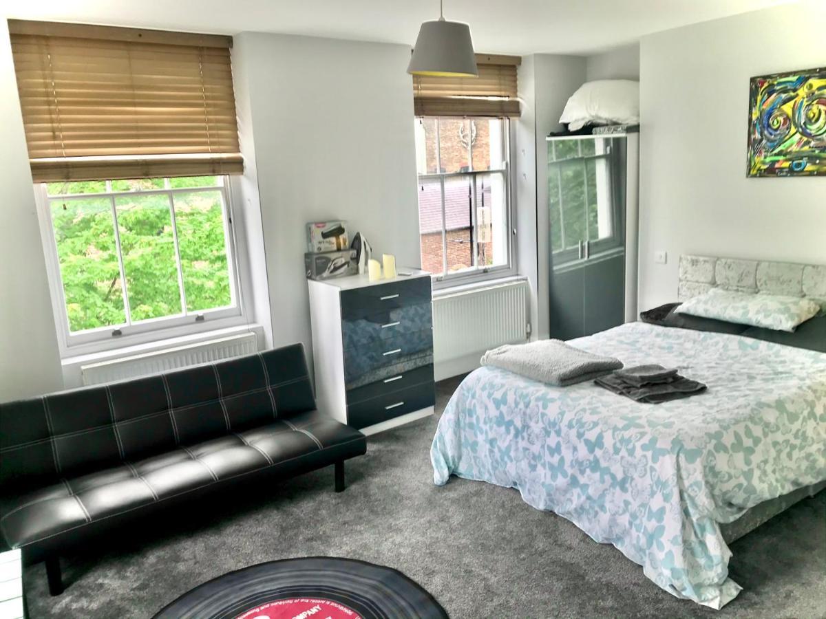 Gasthof Camden Large 2 Bedroom Flat *