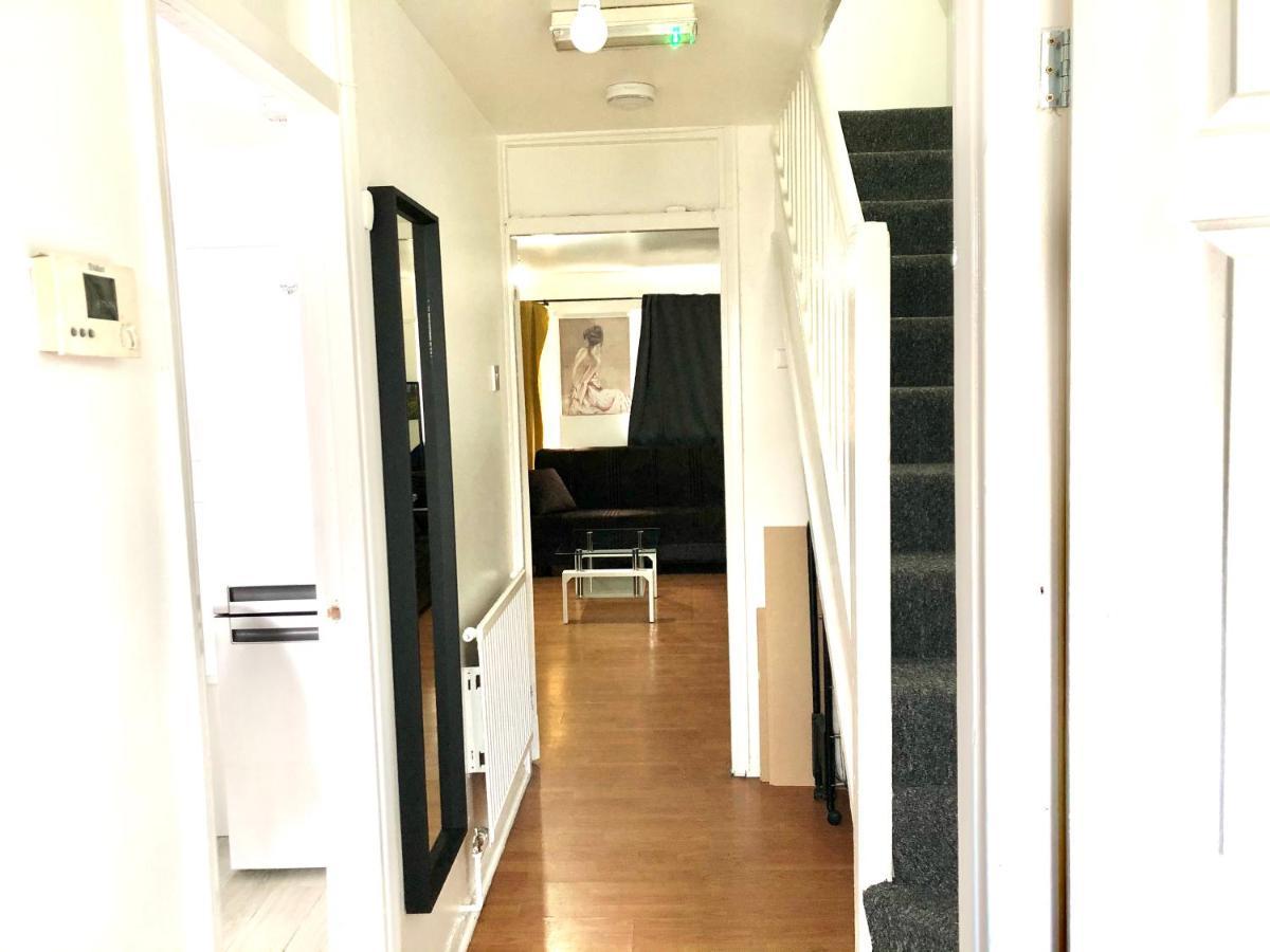 Stratford 3 Bedrooms House, Separate Reception, Close To Abba, Westfield, Olympic Stadium Apartment *