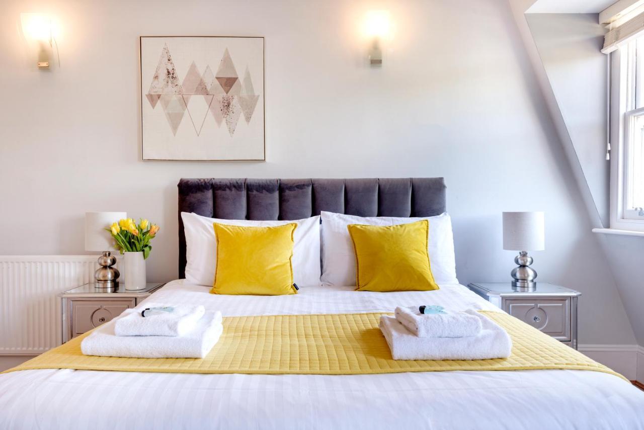 Hyde Park Apartment *
