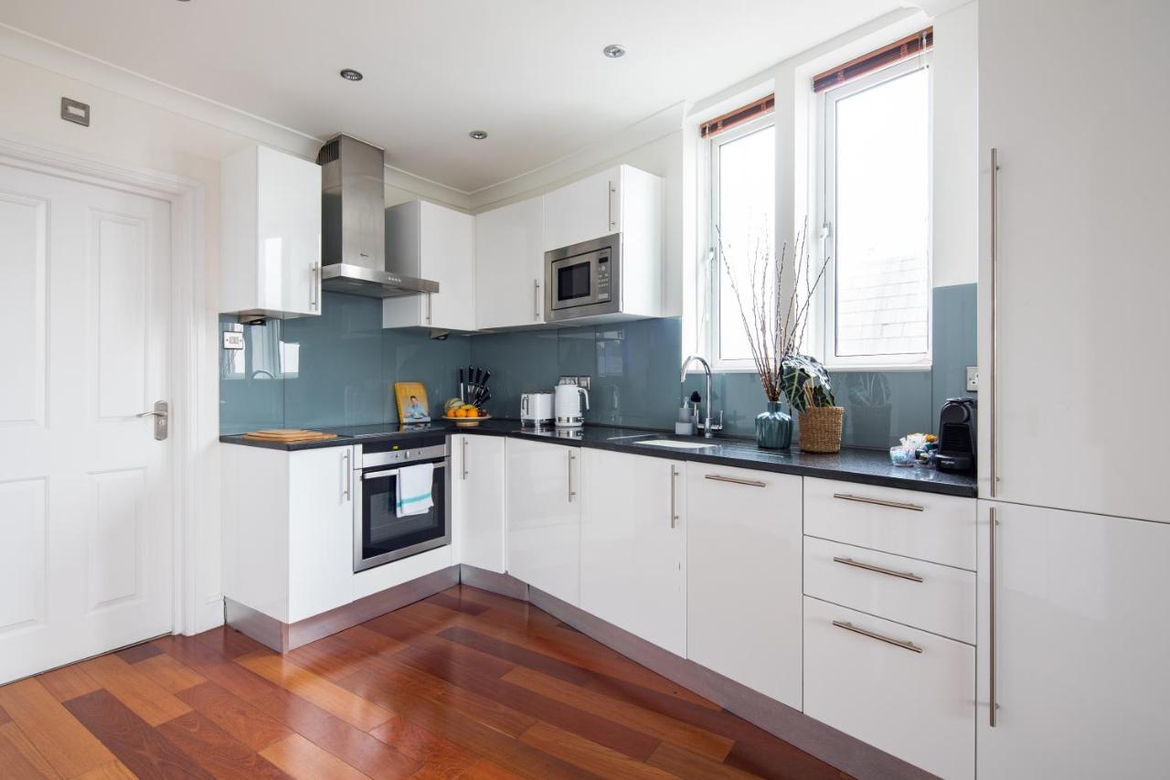 Apartment The Cromwell Road Escape - Modern & 1bdr Flat With Rooftop Terrace *