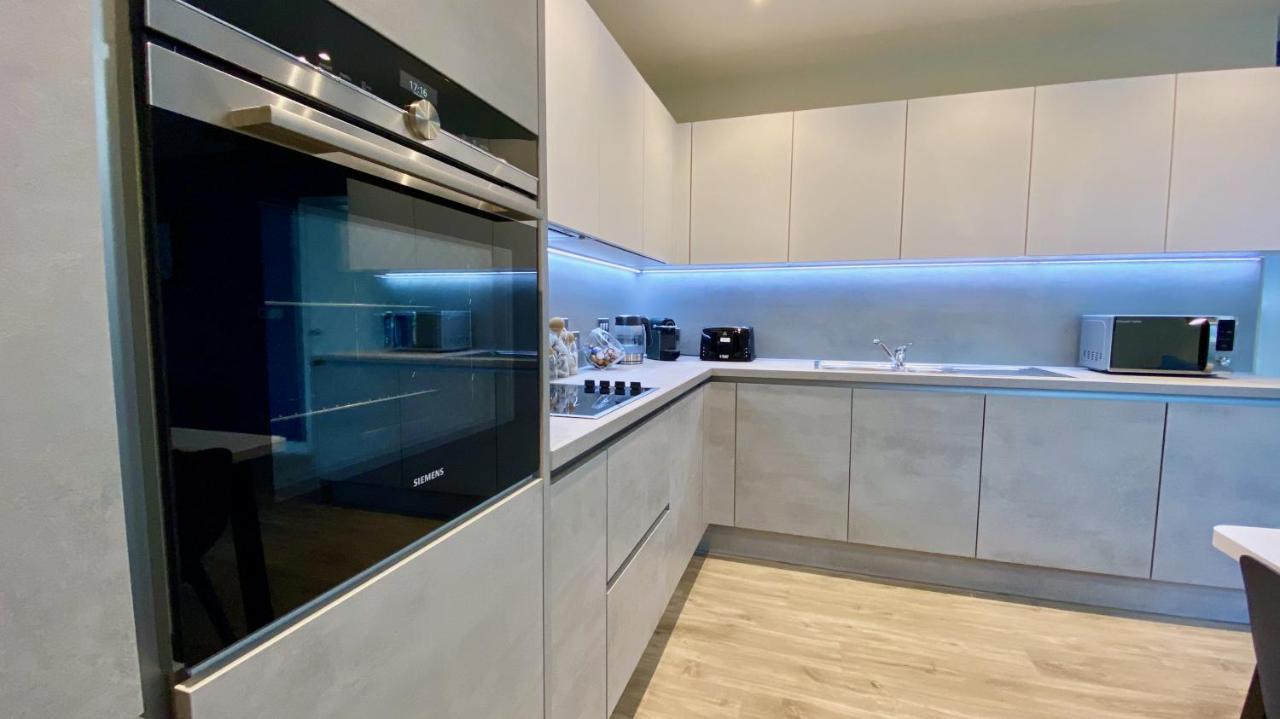 New Luxury 3-bed In The Heart Of The Olympic Park Apartment London