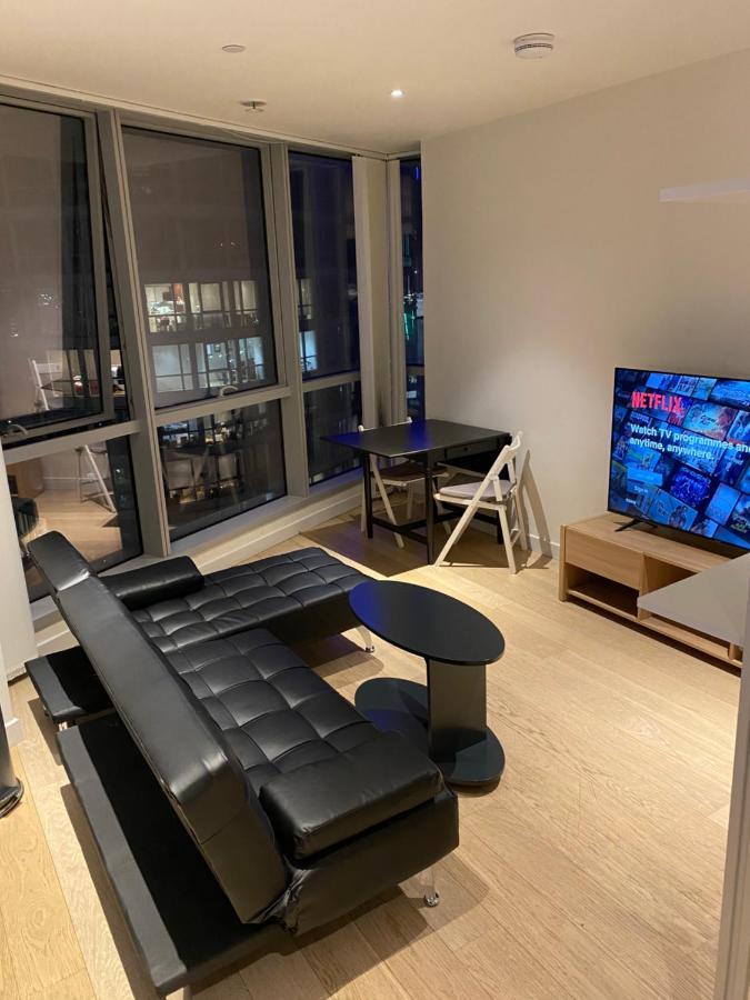 Apartment Luxury Canary Wharf One Bedroom In The Heart Of London
