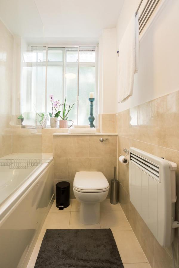 Westbourne Gardens Unique Studio Near Hyde Park Apartment