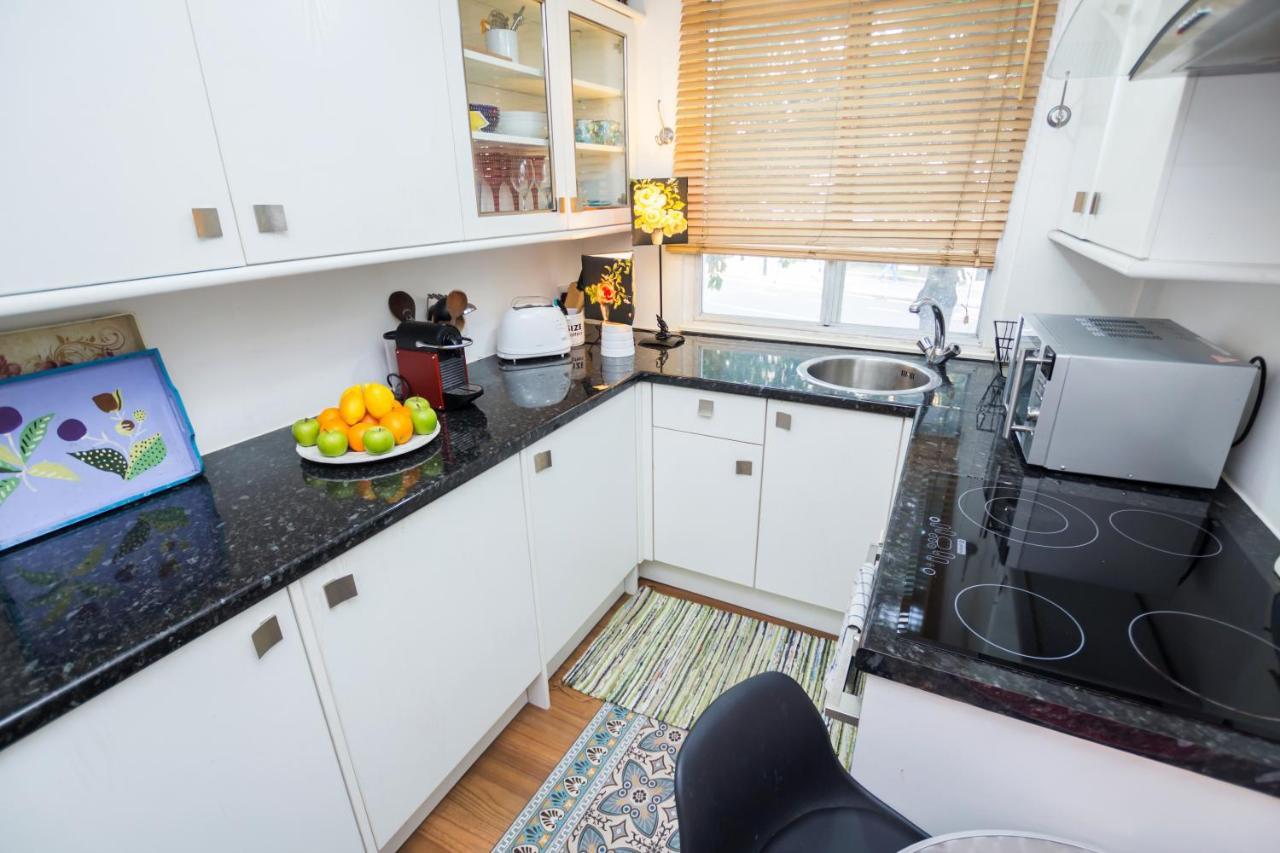 Westbourne Gardens Unique Studio Near Hyde Park Apartment *