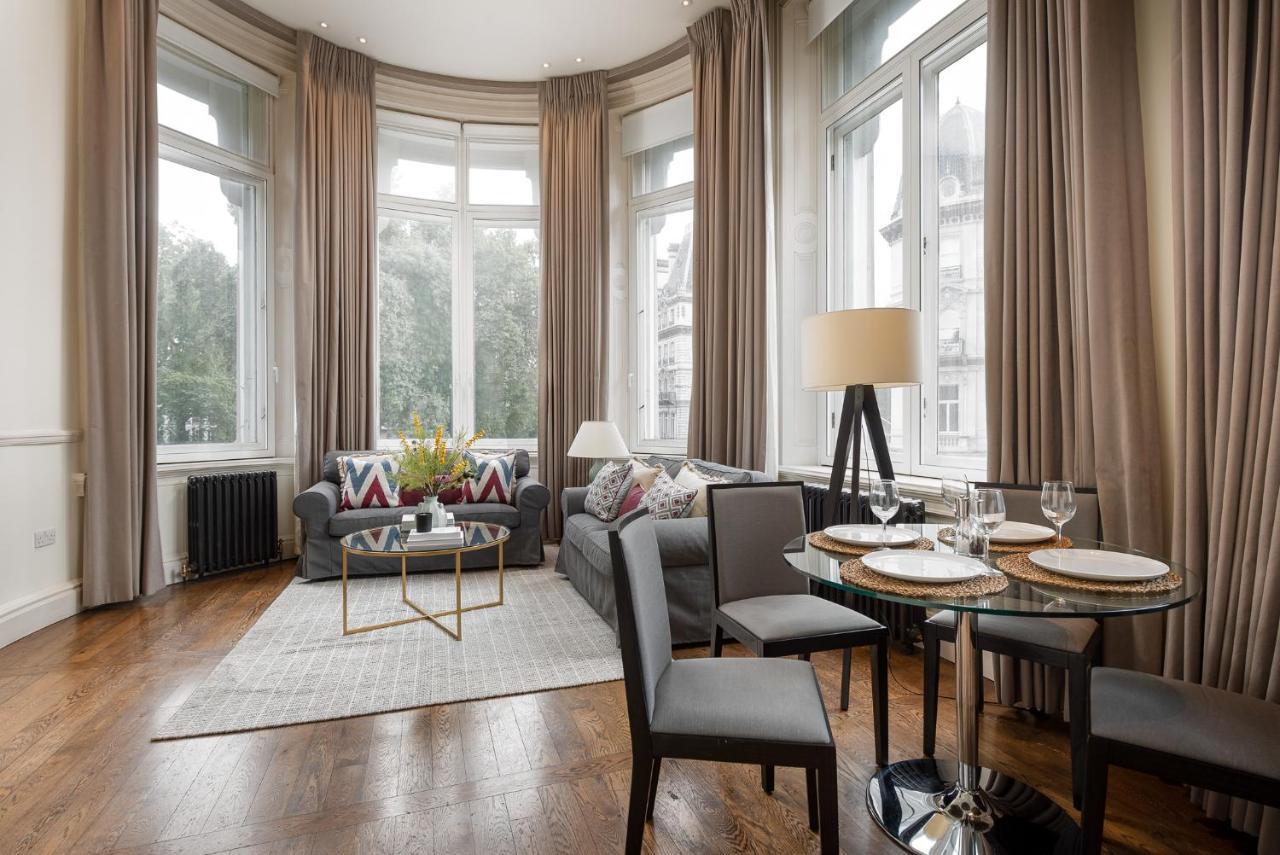 Grosvenor Gardens By Capital * London