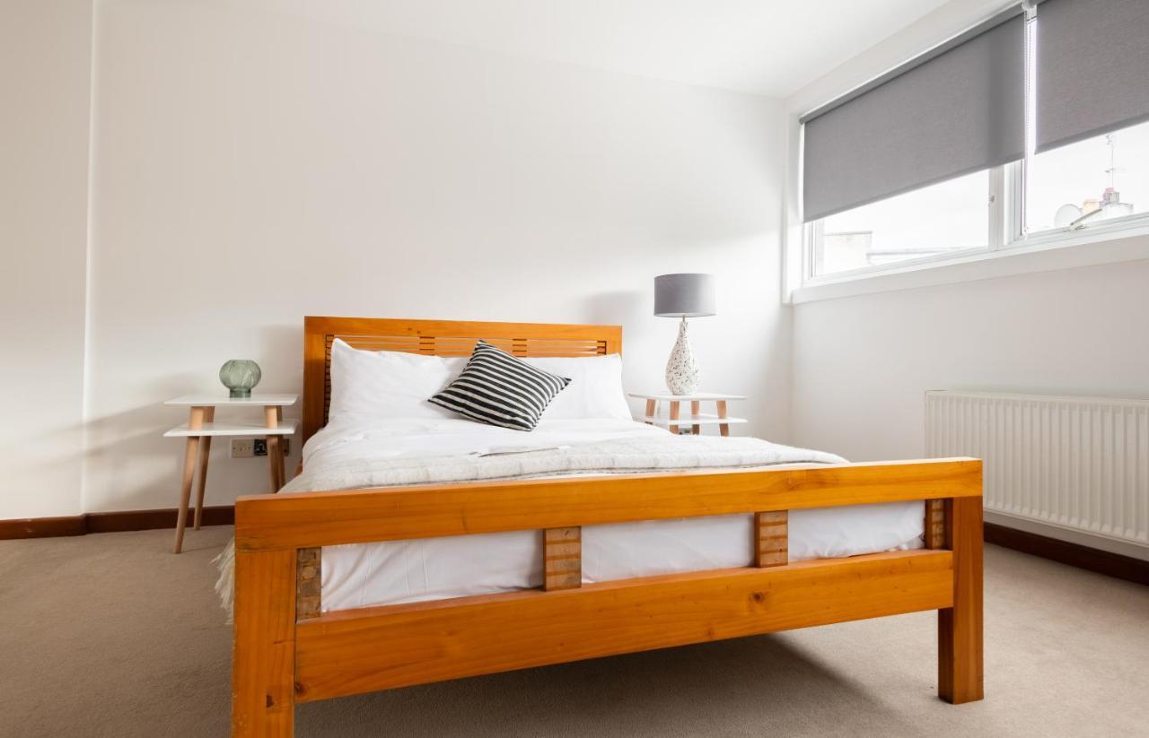 Apartment The Southwick Sanctuary - Large 6bdr With Terrace London