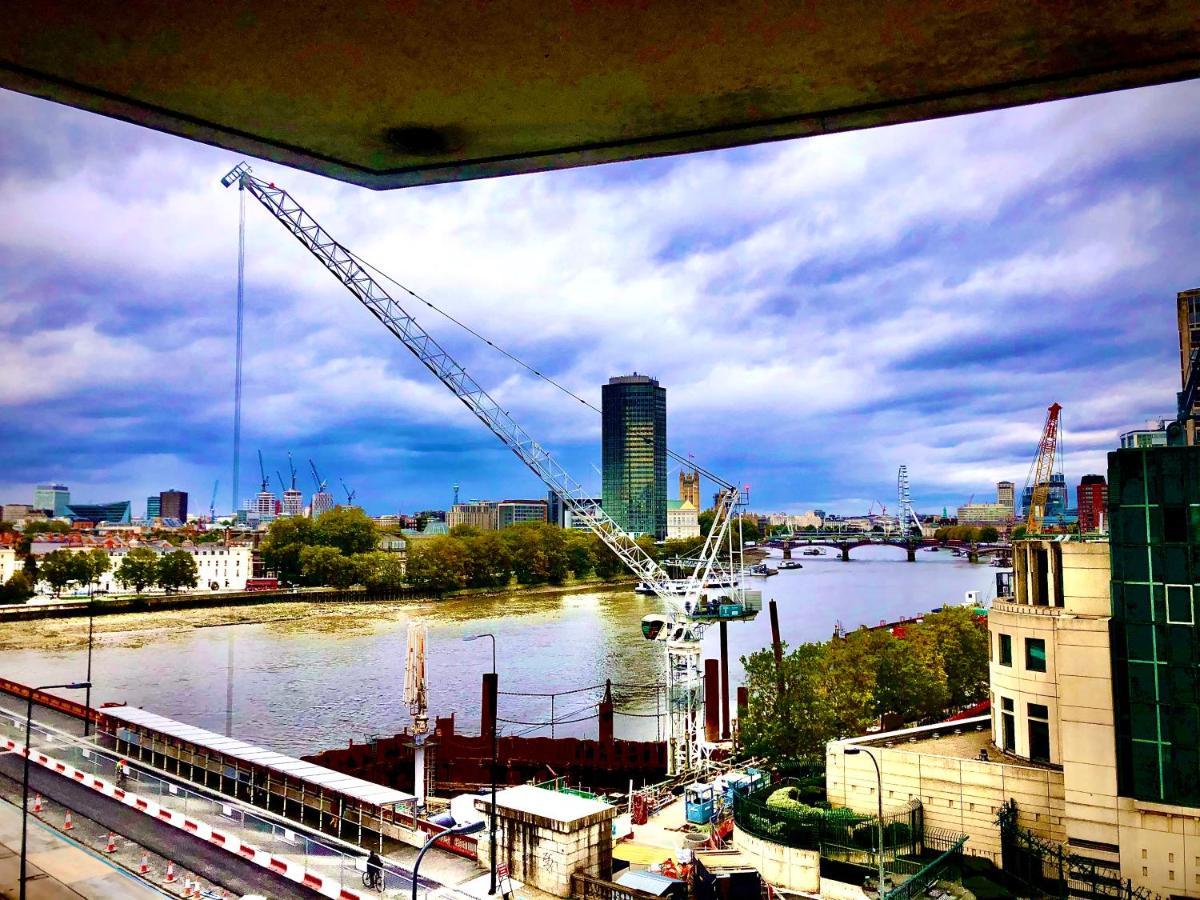 River View *