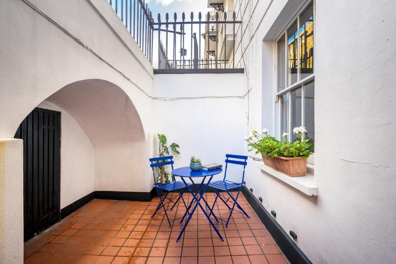 Apartment Modern Flat With Patio In Pimlico
