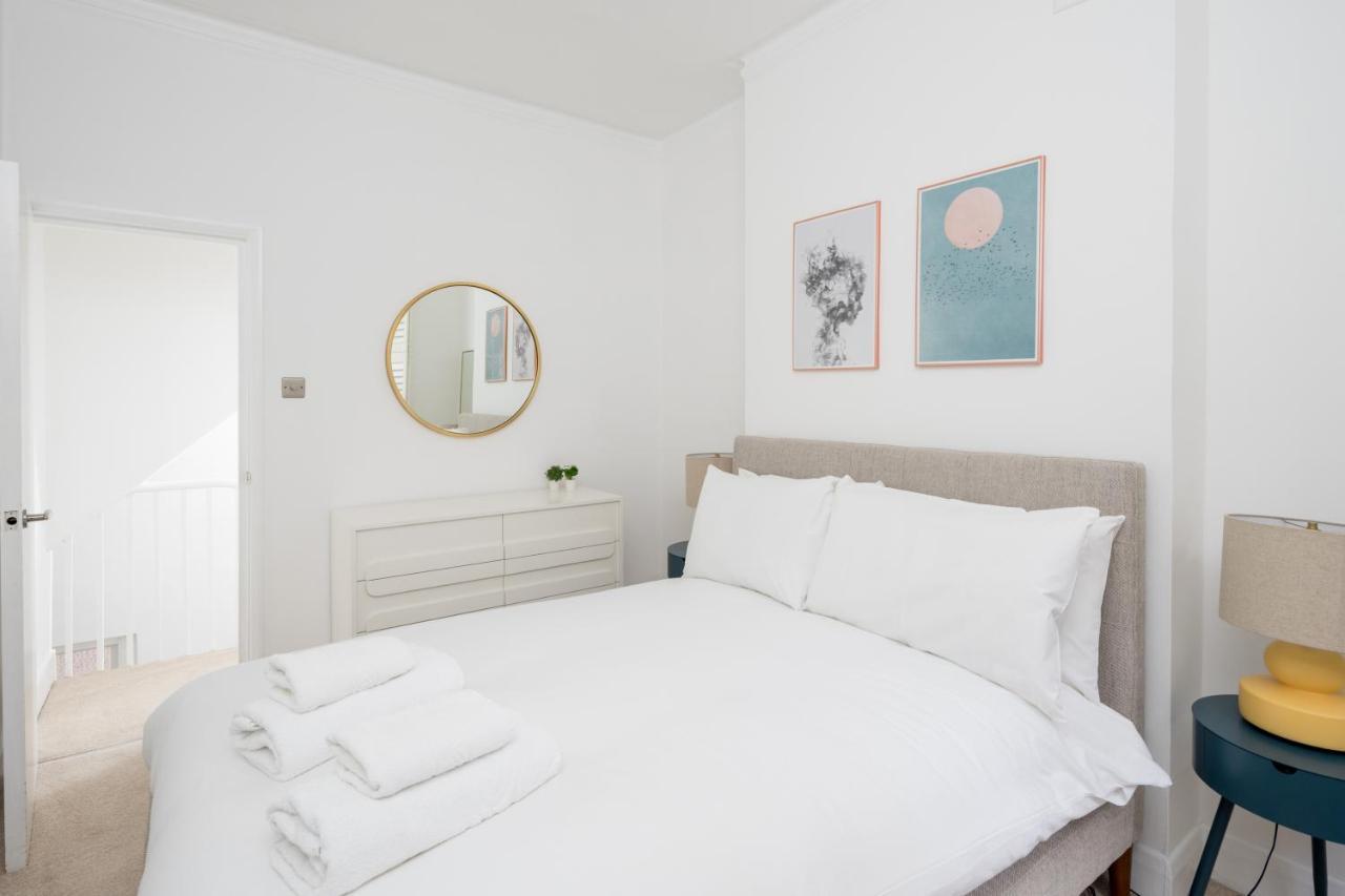 Apartment Modern Flat With Patio In Pimlico