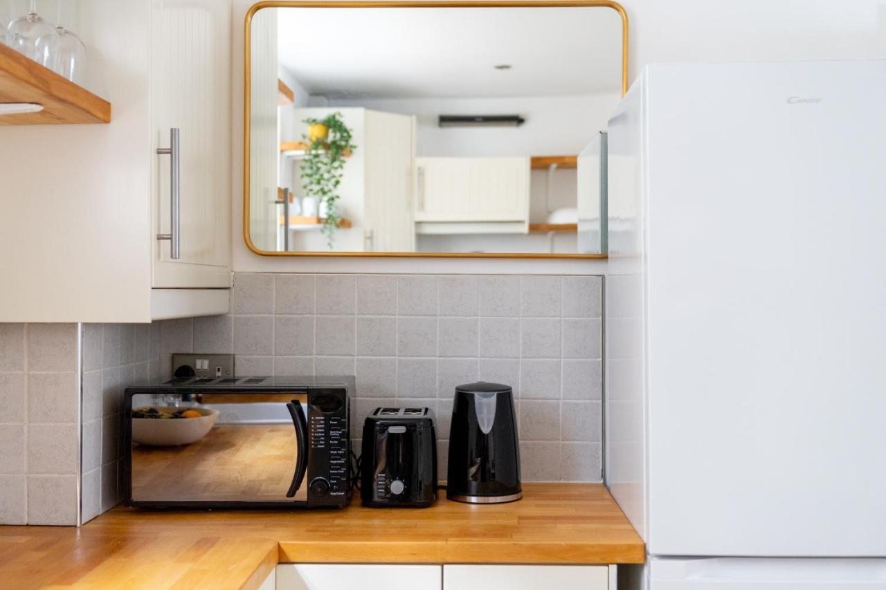 Modern Flat With Patio In Pimlico Apartment London