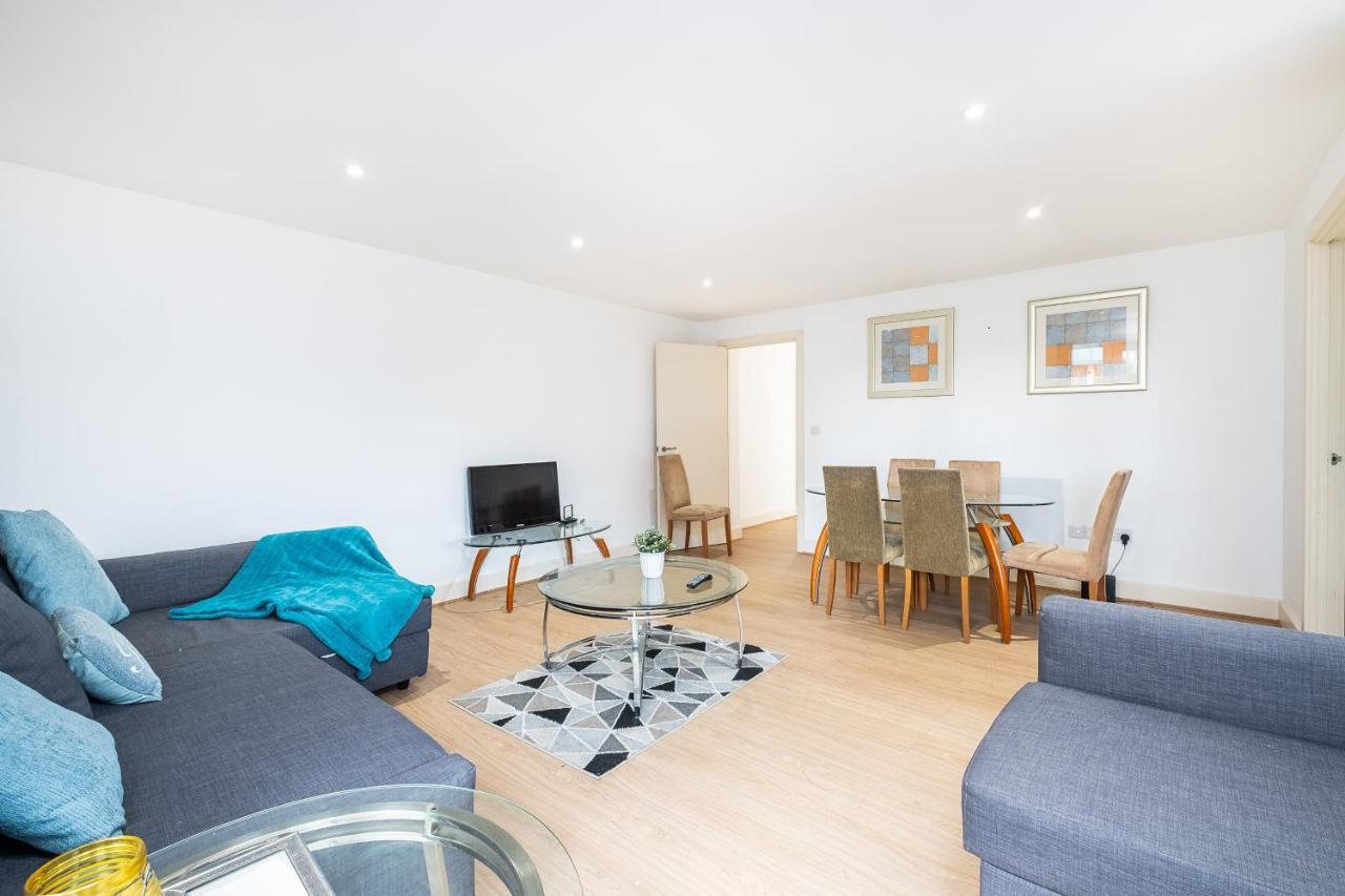 Canary Wharf/docklands/excel Spacious Apt E14 Apartment