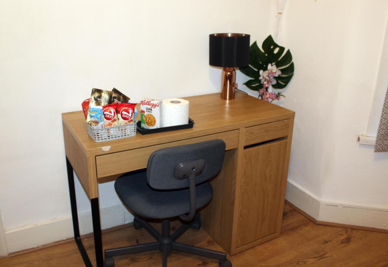 Cozy Or In Townhouse Fast Links To Central London