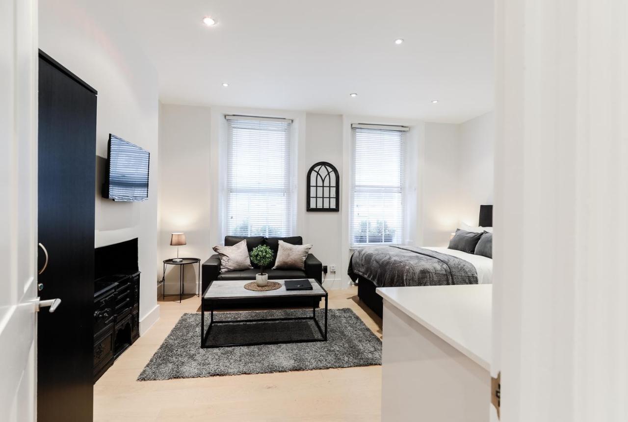 Oxford Street Aparthotel
