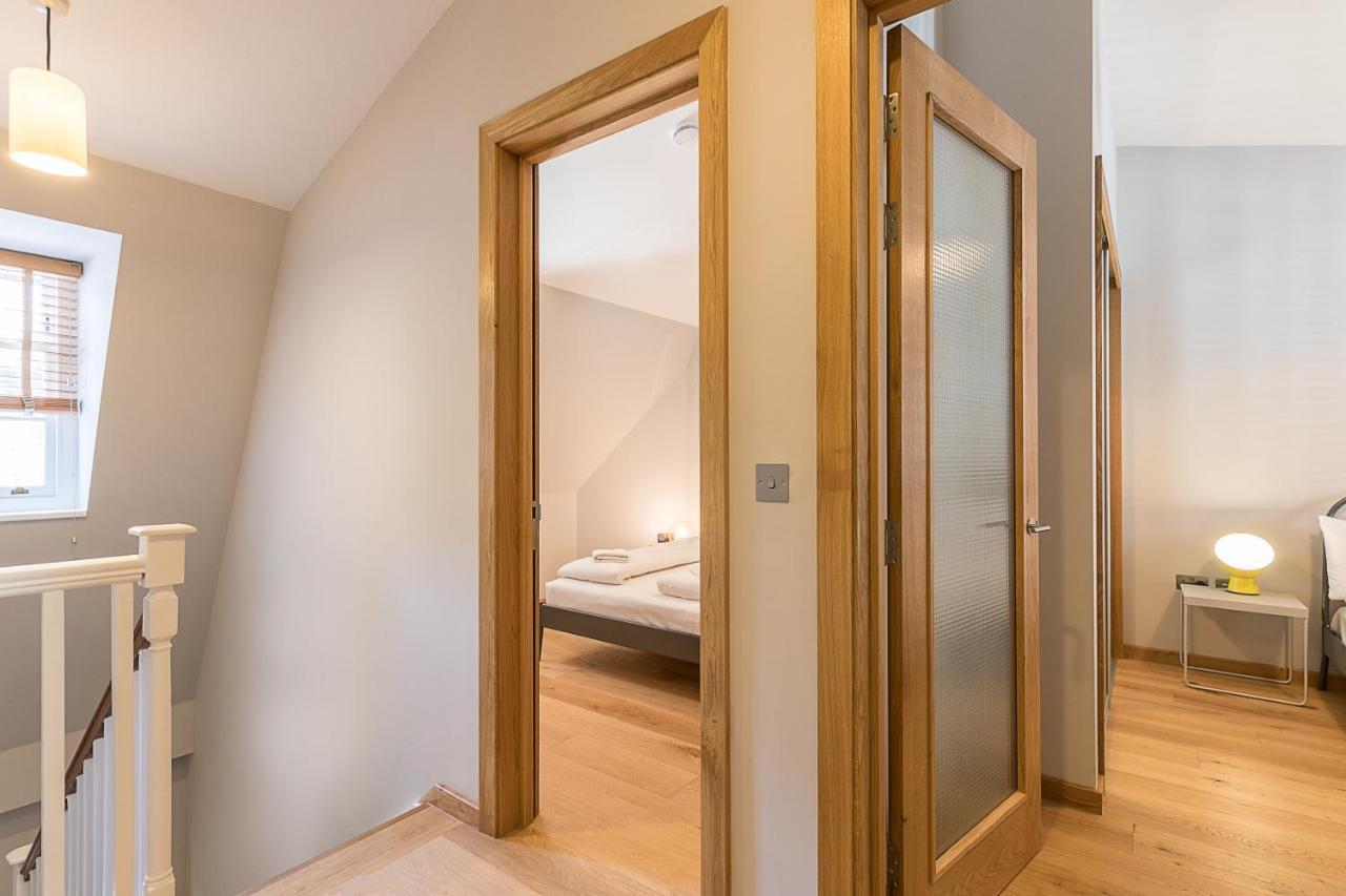 Stylish By Russel Square Apartment London