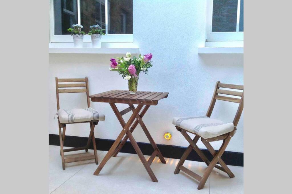 Stylish Large Cool 3 Bed 3 Bath Marylebone +ac Apartment London