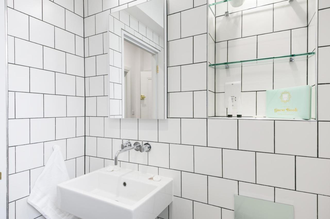 Urban Chic - Shaftesbury * London