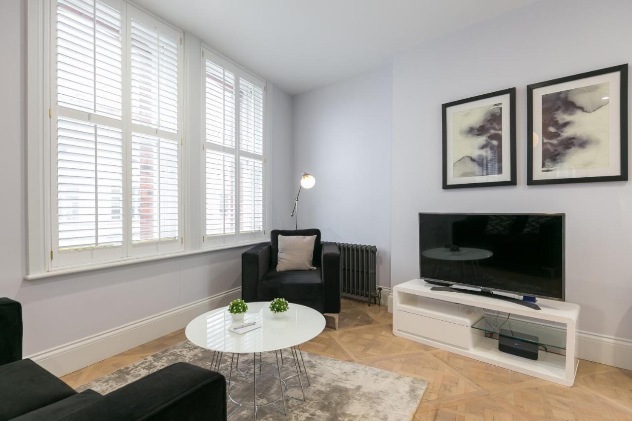 Urban Chic - Shaftesbury Apartment *