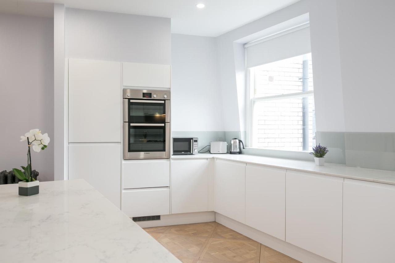 Urban Chic - Shaftesbury Apartment London