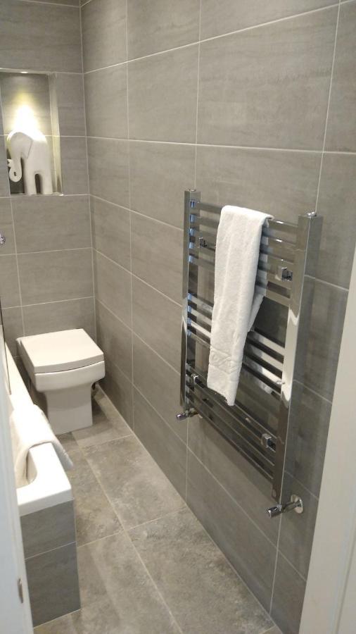 Modern 2 Bed Flat In Maida Hill Near Kensal Town In For Up To 4 People - 9mins To Tube Station Apartment London