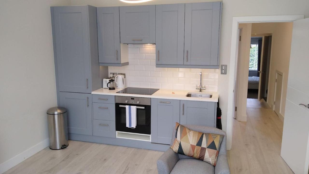 Apartment Modern 2 Bed Flat In Maida Hill Near Kensal Town In For Up To 4 People - 9mins To Tube Station London