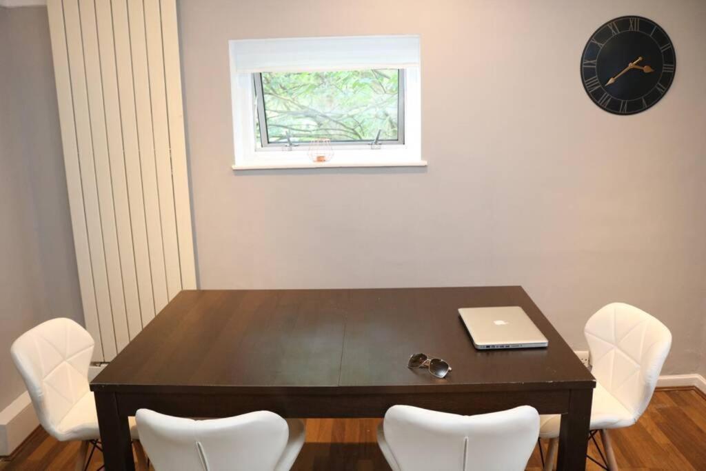 Apartment Large 3 Bedroom In Gated Development