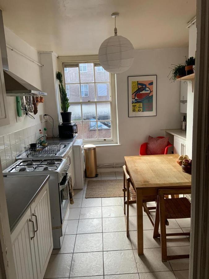 Apartment Charming 3-bed In *